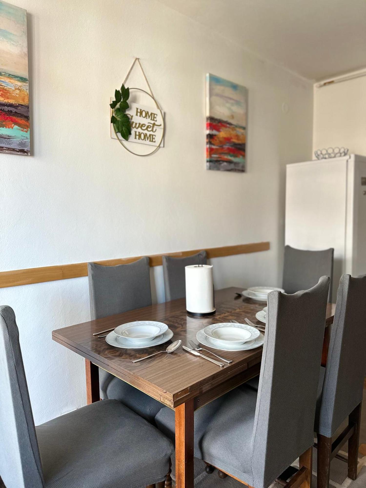 Aurelio Centar Apartment With Balcony And Free Parking 塞拉耶佛 外观 照片